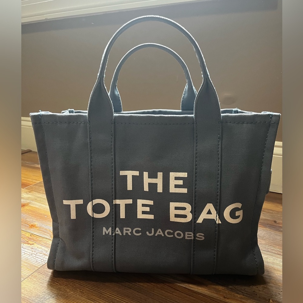 Marc Jacob’s Medium Tote Bag